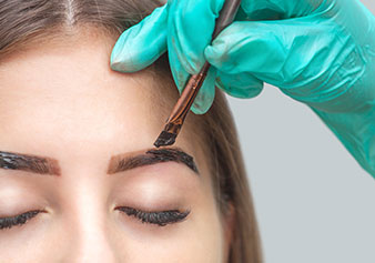 La teinture des sourcils Beauté des regards à Mazamet