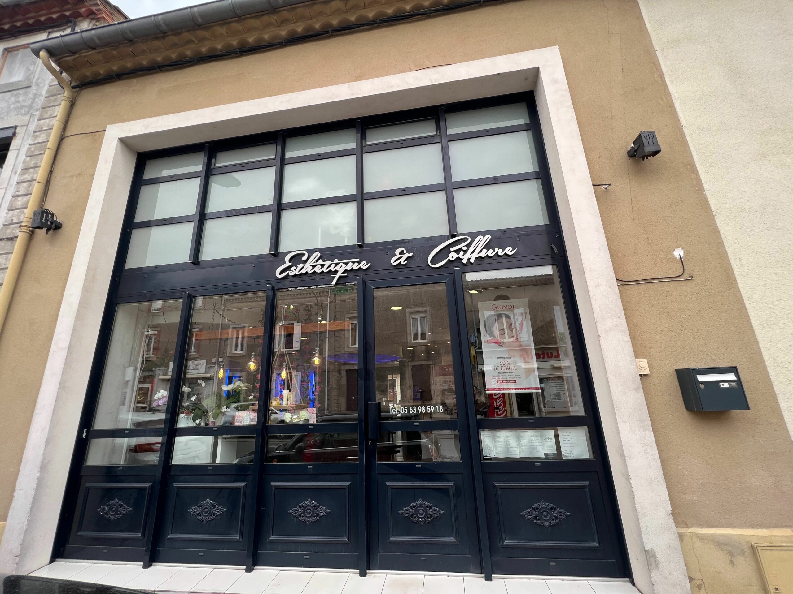Institut et Coiffure Institut de beauté à Mazamet